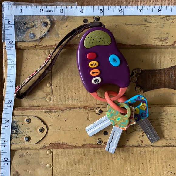 EUC BABY TODDLER TOY CAR KEYS W BOHO WRIST STRAP - Picture 2 of 7